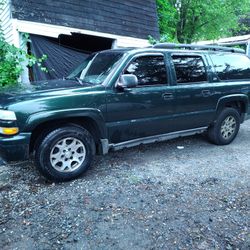 04 Chevy Suburban Z71 