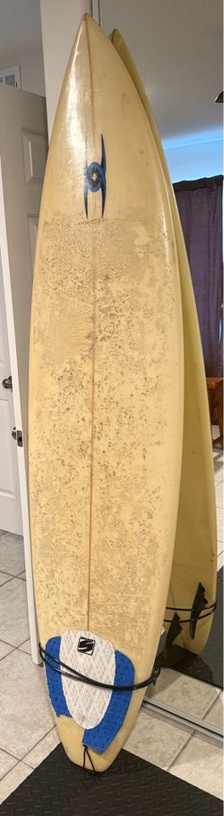 Surfboard 6’10