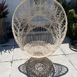 Vintage Mid Century Woodard Peacock Chair 