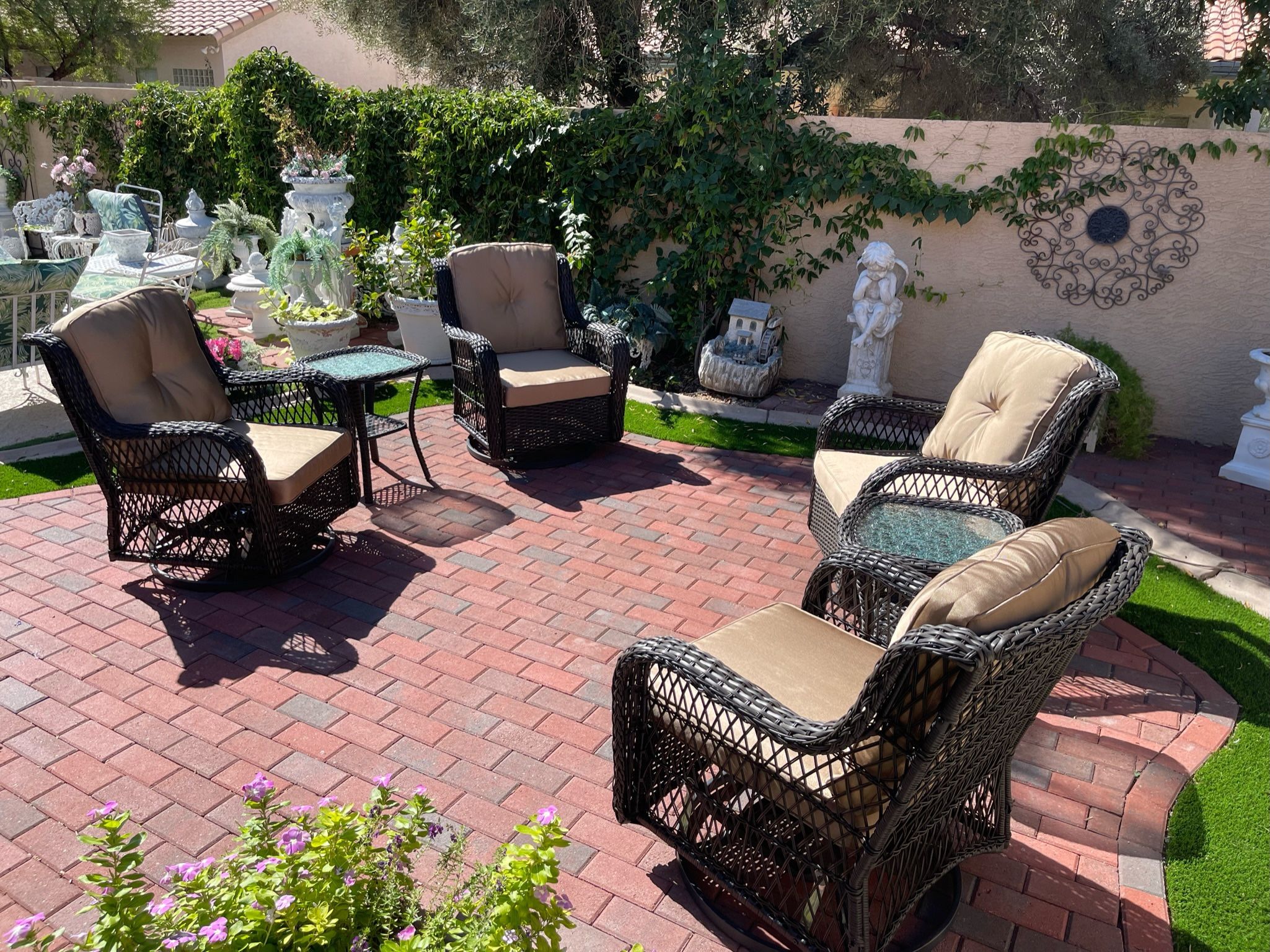 6 Piece Outdoor Patio Swivel Chairs *New*