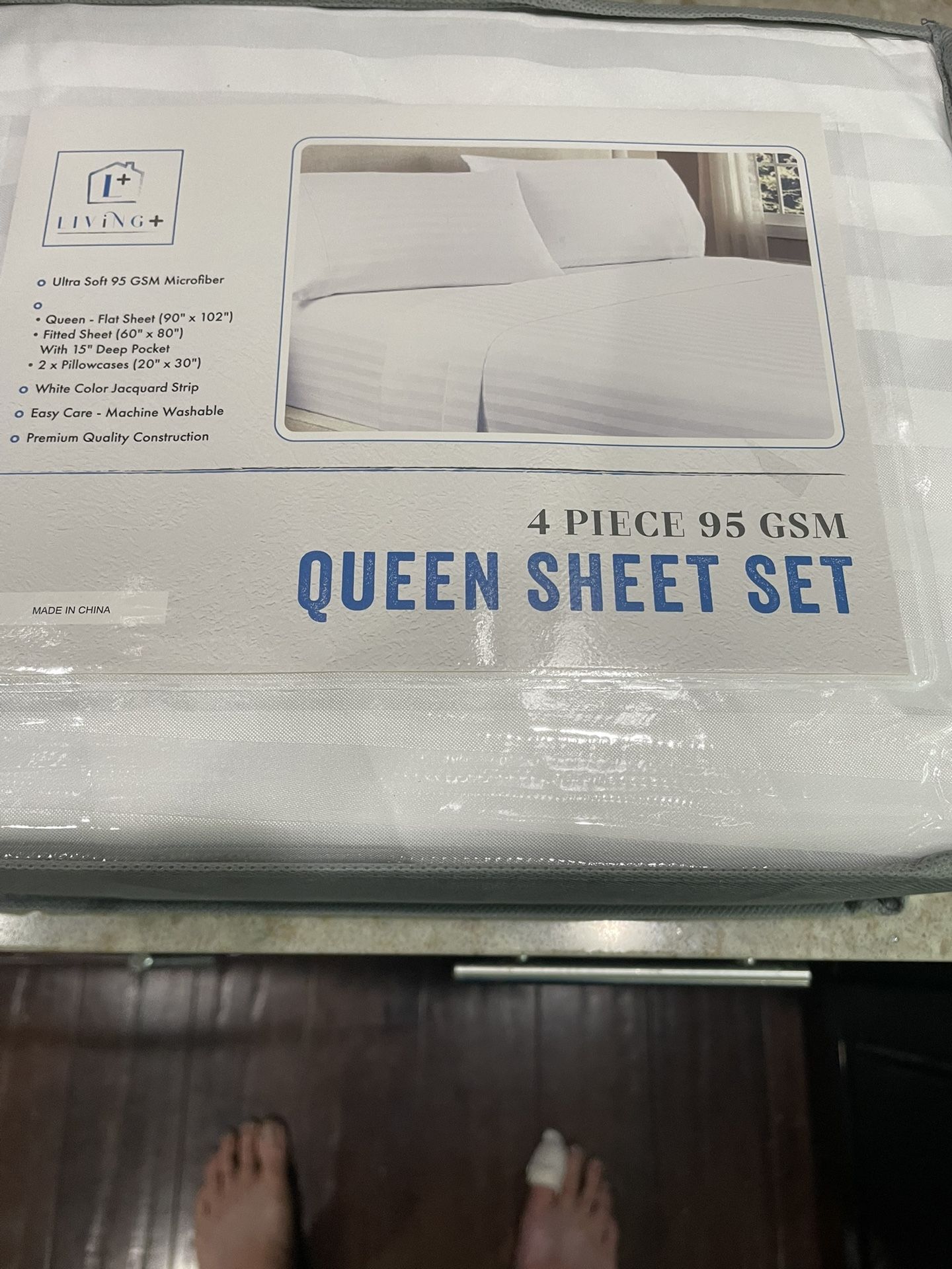 New Queen 4 Peice Sheet Set 