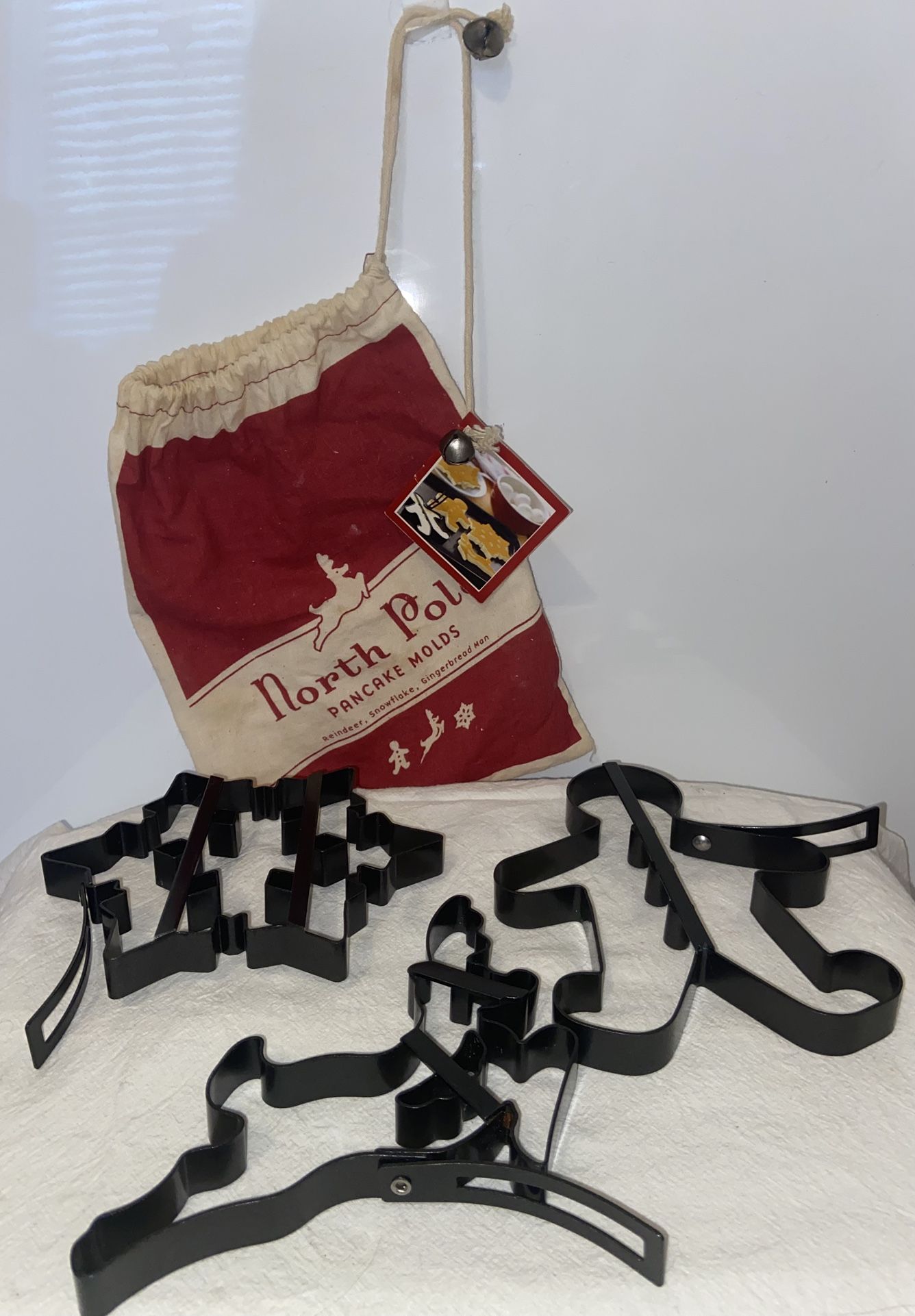 βοΈ WILLIAMS SONOMA "North Pole" Pancake Mold Set - LIKE NEW! #