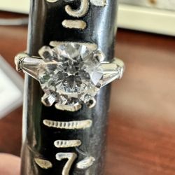 1.26 carat diamond engagement ring on platinum  IGI Certificate,