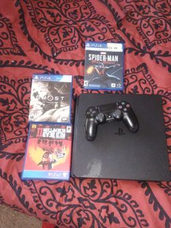 PS4 4 3 GAMES