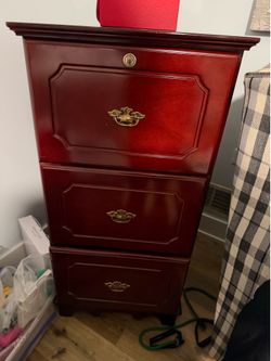 3 drawer file caninet