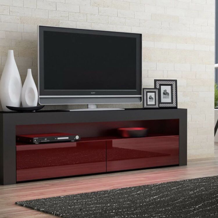 Tv stand for up to 70”