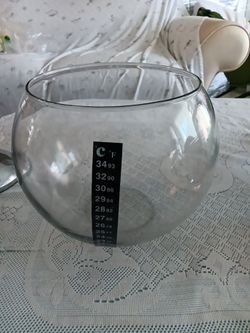 Round Glass Fish Bowl with Thermometer
