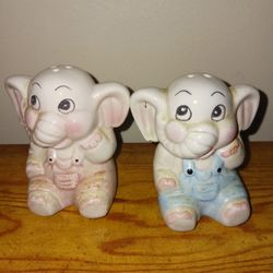 Adorable Elephant Shaker Set 