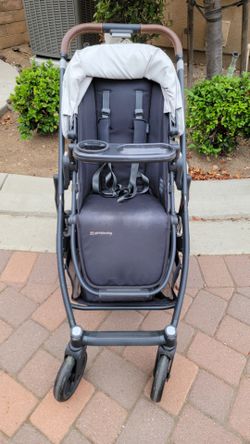 Uppababy Cruz V2 - with accessories
