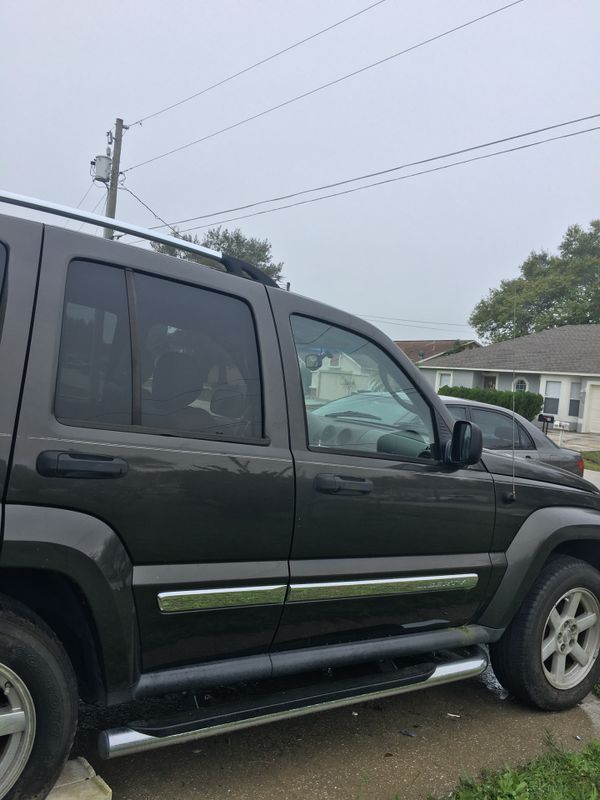 It has no transmission...2005 Jeep Liberty 3.7 L limited $800 obo for