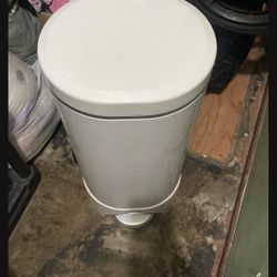 Diaper Genie/Diaper Pail