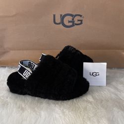 Women UGG slides Size 7