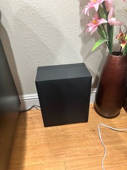 Samsung 36” Soundbar with Wireless Subwoofer – Great Condition