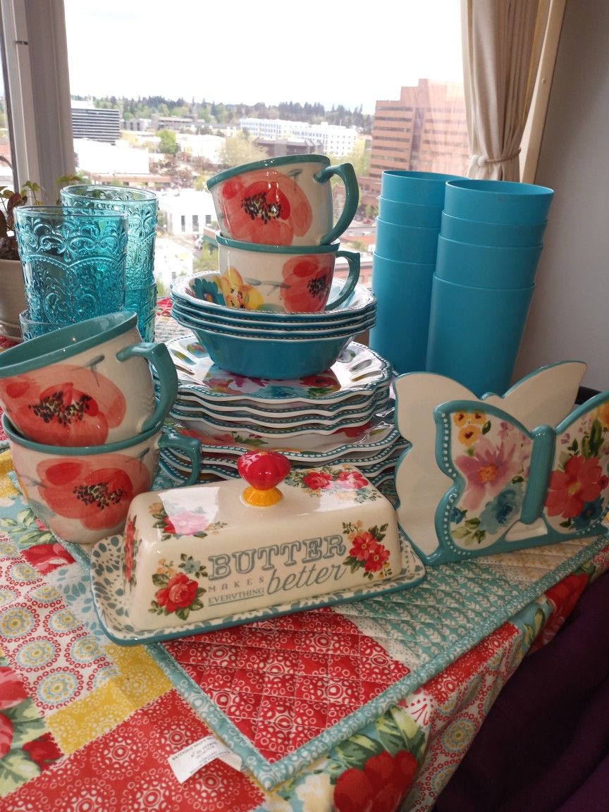 The Pioneer Woman Traveling Vines 10 Pc Melamine Bowl Set for Sale in  Charlotte, NC - OfferUp