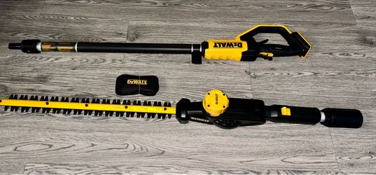 DEWALT 20V MAX Pole Hedge Trimmer