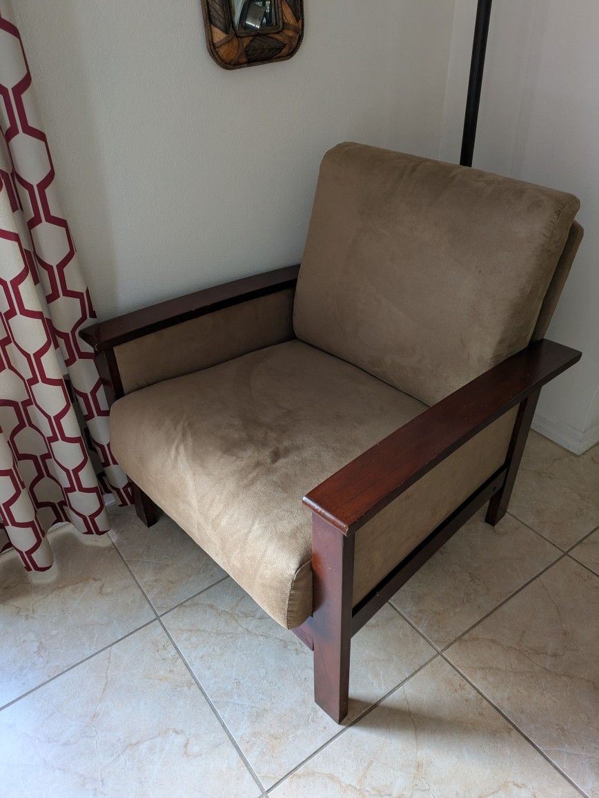 2 Living Room Soft Chairs