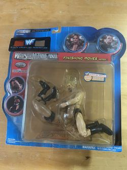 WWF WrestleMania XVII Finishing Moves Figure (New in Package)
