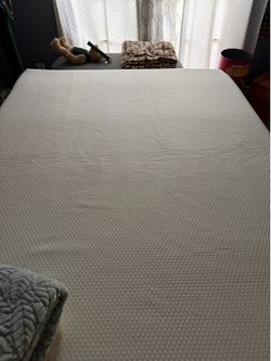 Full size mattress