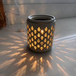 Lamp With Oil Burner