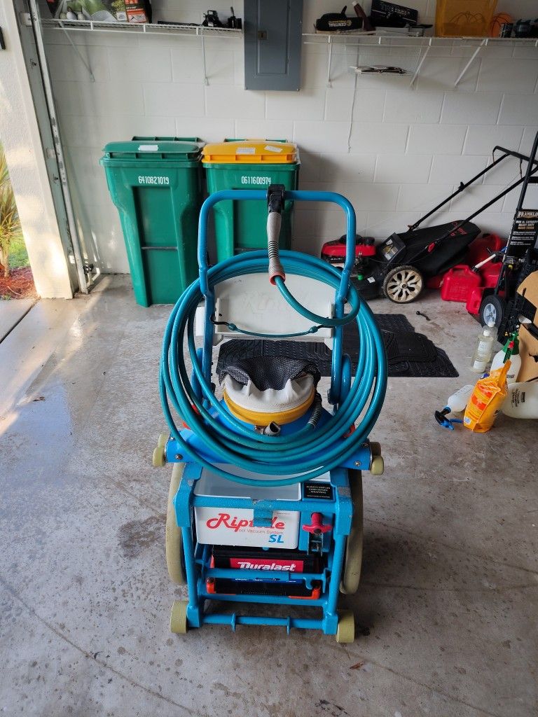 Riptide Pool Vacuum SL