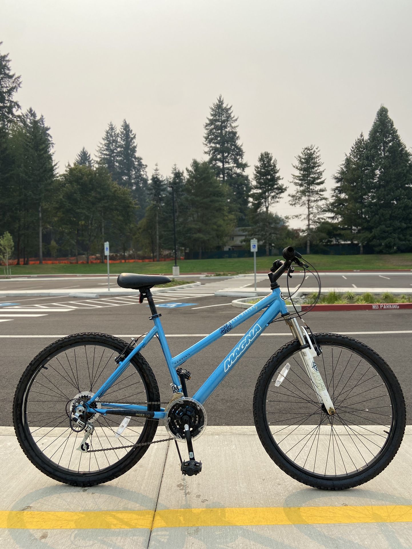 26" Bike Magna Great Divide Hardtail Front Suspension Mountain Bicycle For Sale Cycling 21speed