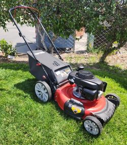Troy bilt Push Lawnmower