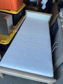 Toddler Bed frame with Mattress
