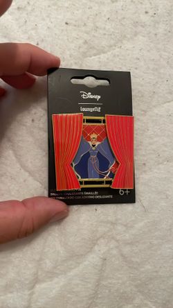 Disney Loungefly Evil Queen Pin 