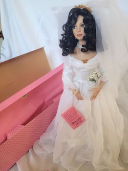 Porcelain Doll collectables