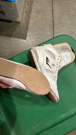 Boxing shoes