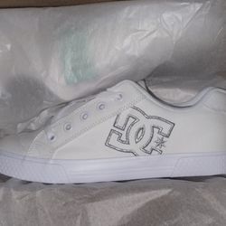 DC Shoes. Size 7.5 In Women