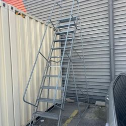  Uline Step safety rolling ladder 10 steps