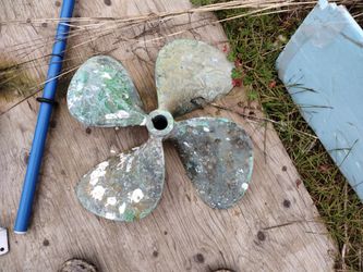 Chris Craft Bronze 20 X 23 Prop