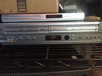 Dvd & Dvd / VCR combo