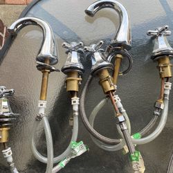 Double Bathroom Faucets 