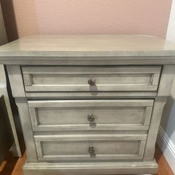 Free Ashley Furniture Night Stands And King Bed frame