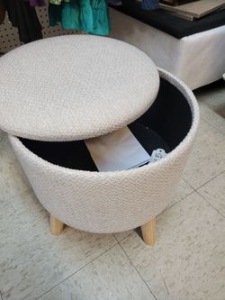 Round Storage Ottoman with Wooden Legs