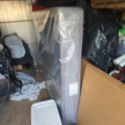 Queen Box Spring 10$