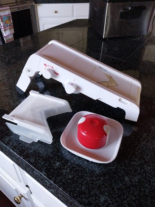 Tupperware Mandolin