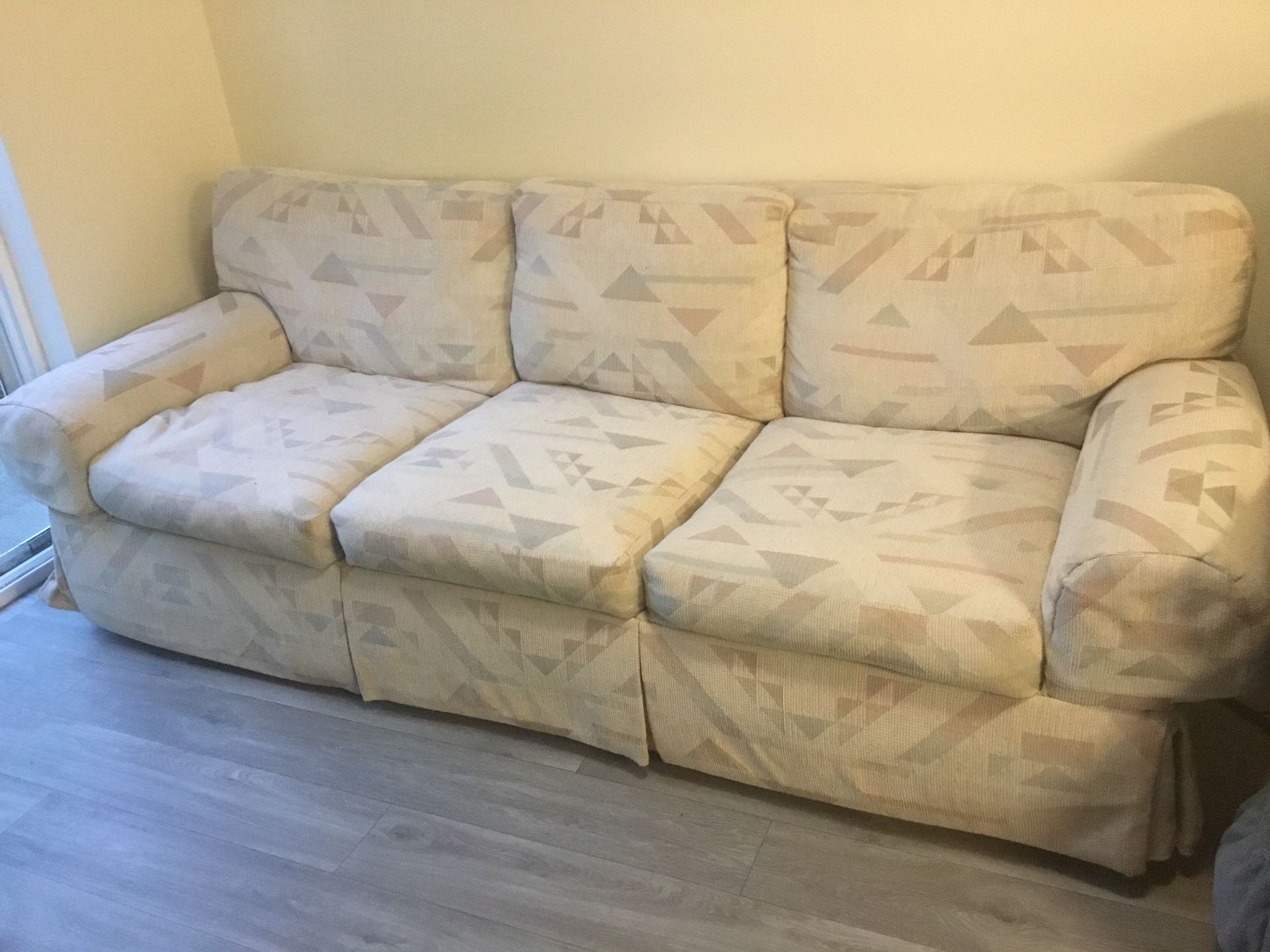 Free Sofa