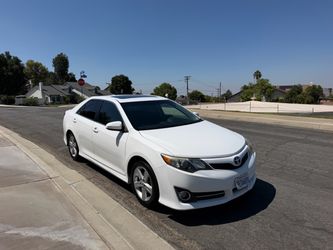2014 Toyota Camry SE