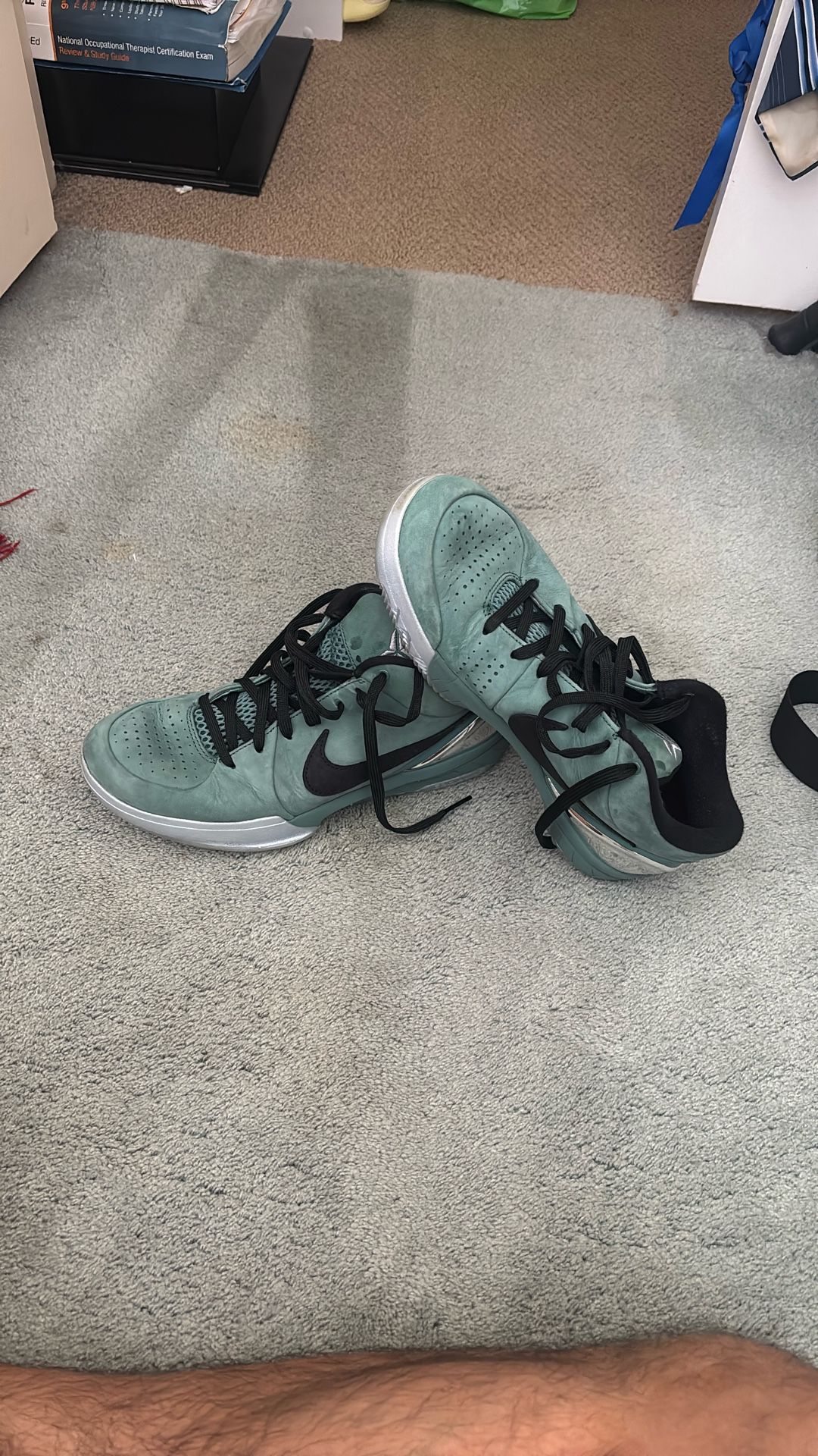 Girl dad Kobe’s Size 9 Men’s