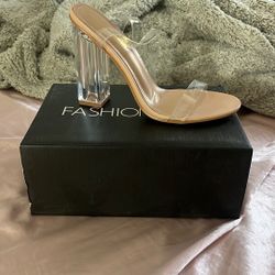 6.5 Fashion Nova Heels 