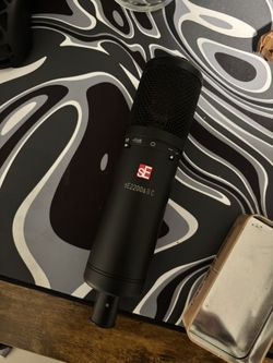 sE2200a II C Condenser Mic