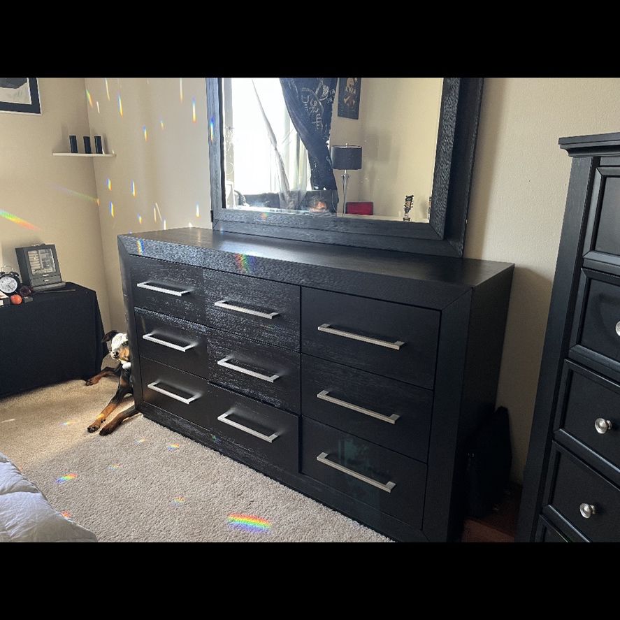 Black 9 Drawer Chest With Light Up Mirror 