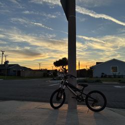 Hummer BMX Bike – Good Condition – $50