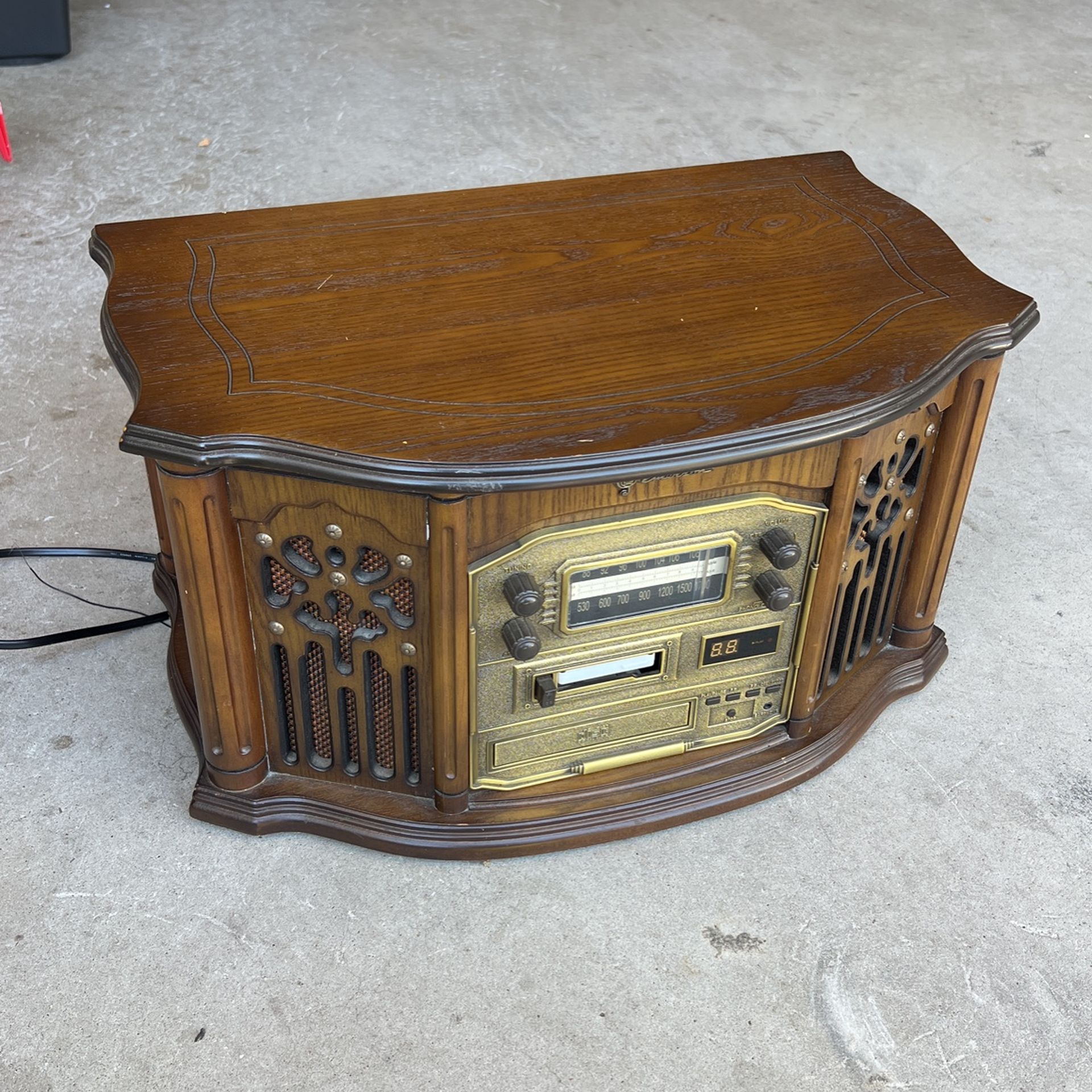 Emerson NR305TT Vintage Audio System