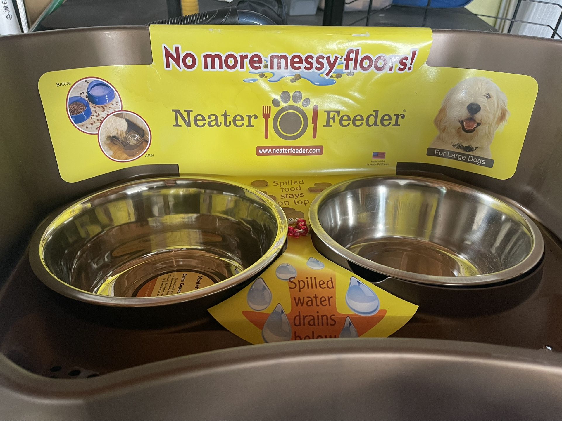 Neater feeder