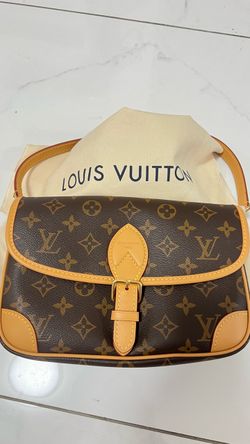 LV baguette bag classic style (Diane)