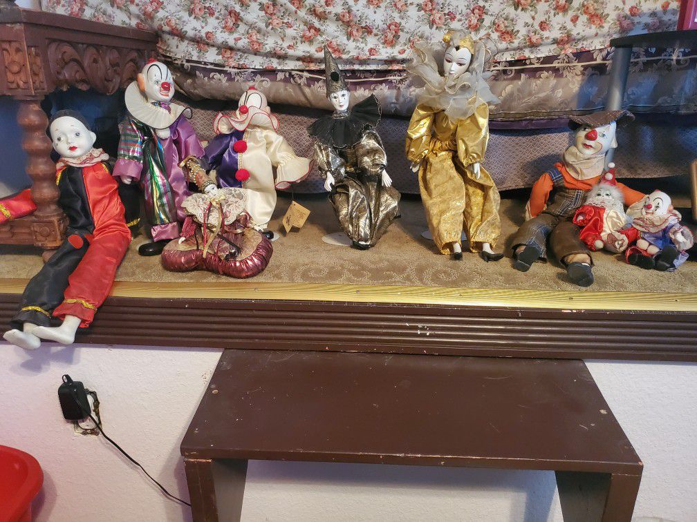 Ceramic And Porcelain Clowns With Stands.